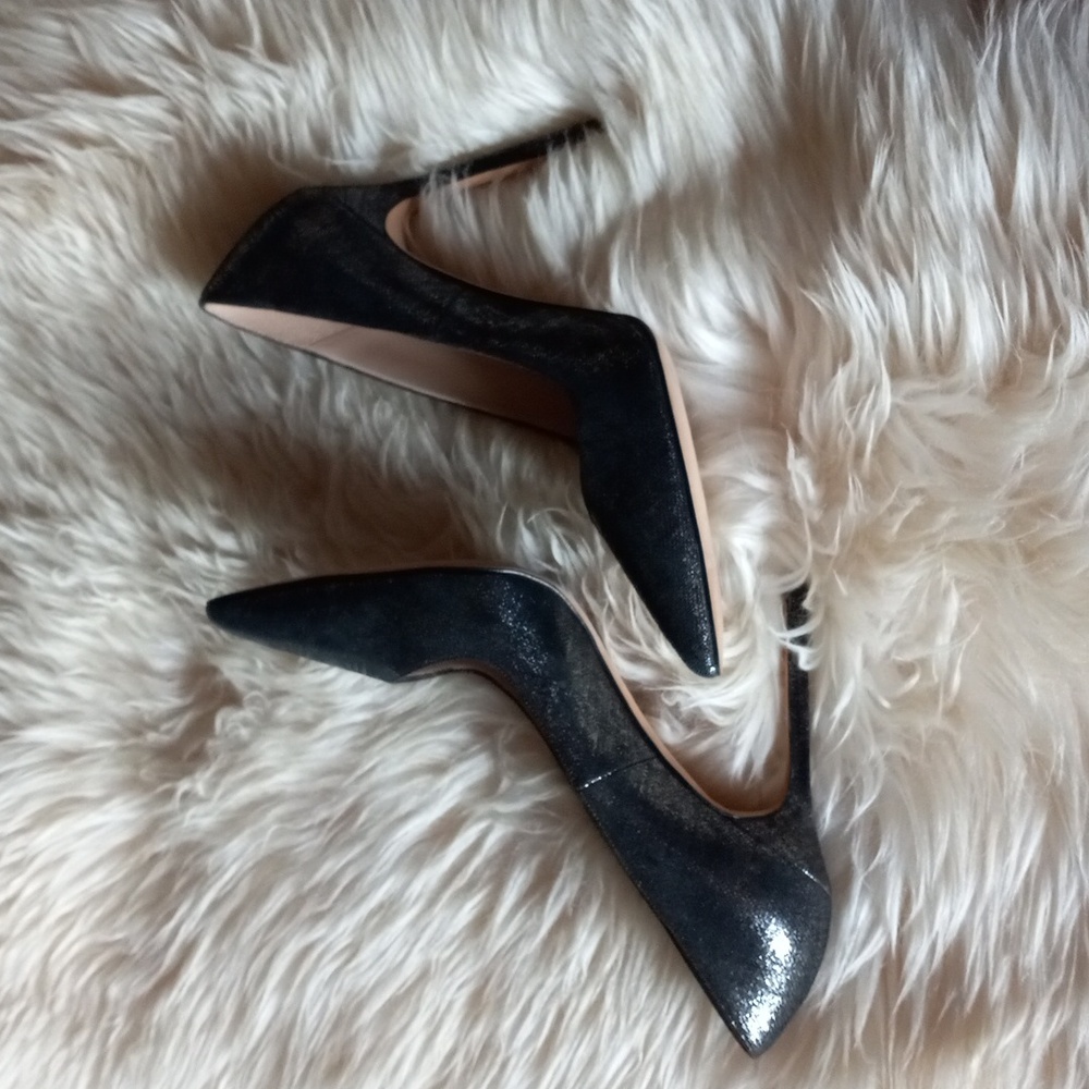Manolo Blahnik BB Pump sz 37/7 - Picture 3 of 10